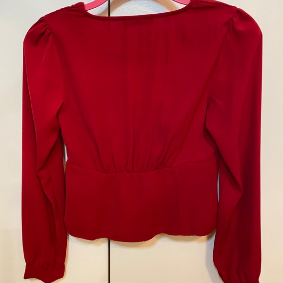 Tops - Picture 2 of 16